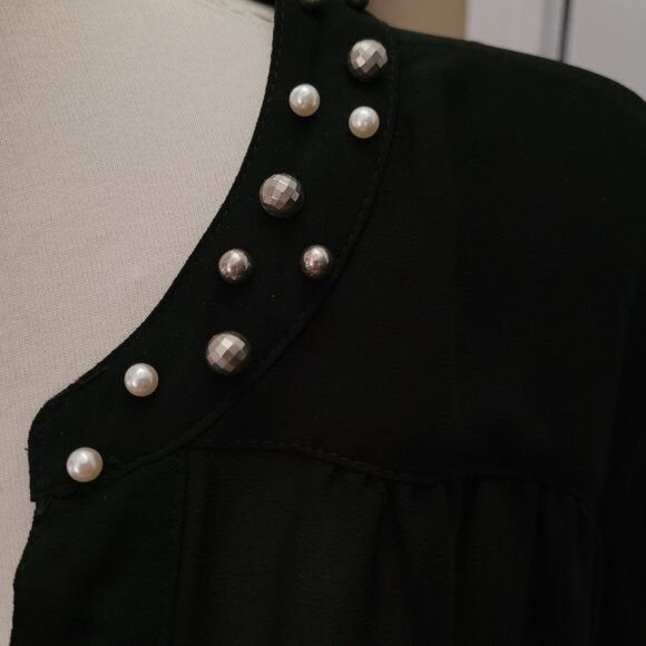 New Torrid Blouse Top Black Pearl Pearls Beaded Embellished Career Size 2 2x - Picture 2 of 9